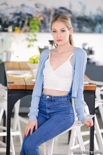 Tiffany Tatum – Blonde in Jeans and Panties Takes Anal Doggy Style and Handjob Finish