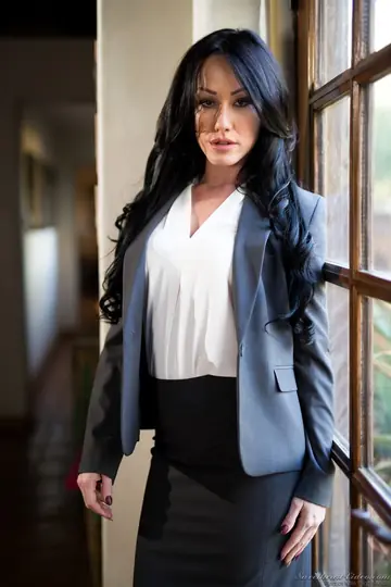 Jennifer White – Thick MILF with Small Tits Strips Naked by the Window