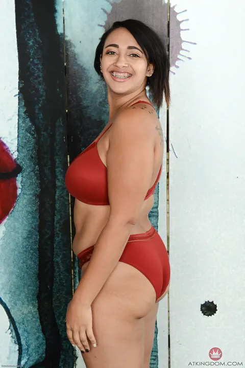 Emori Pleezer: Latina BBW in Lingerie Bares Her Natural Tits and Spreads Her Pussy – photo 1 of 21