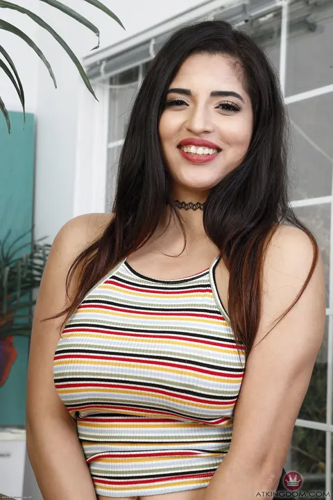 Gabriela Lopez: Petite Curvy Latina Spreads Her Shaved Pussy Outdoors – photo 1 of 21