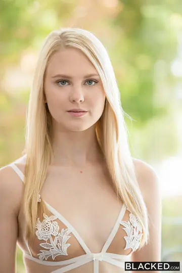 Lily Rader – Blonde Takes Two BBCs in Interracial Threesome Cowgirl
