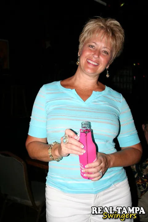 Dee Delmar & Tracy Lick: Tall Blonde MILF Joins a Wild Group Session – photo 2 of 20