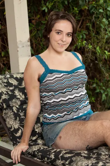 Thick Brunette in Shorts Spreads Her Hairy Pussy Outdoors