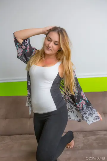 Blonde BBW Strips Out of Her Lingerie and Yoga Pants