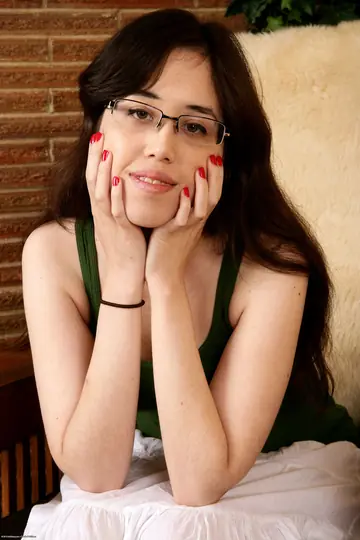 Jeong Eun – Thick Brunette in Glasses Pulls Panties Aside and Spreads Her Hairy Pussy