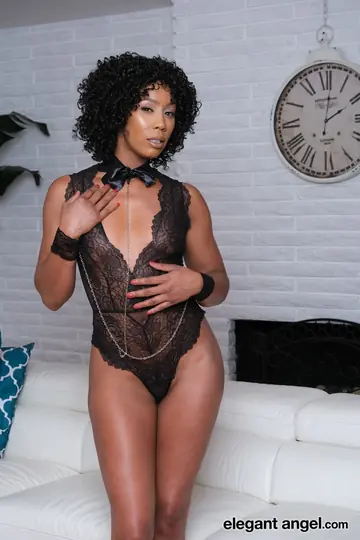 Misty Stone – Curvy Ebony MILF Gets Fucked Doggy Style and Kisses Her Partner