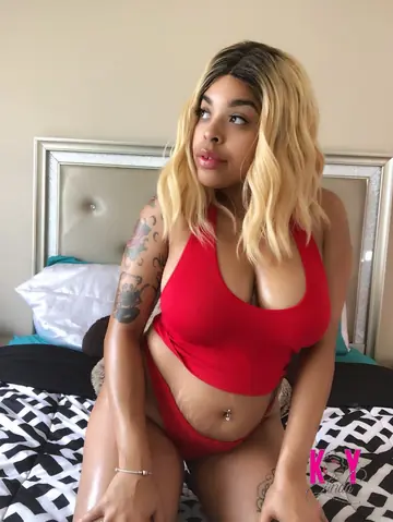 Soykay Linda – Thick Blonde Latina with Big Tits Strips Out of Her Panties