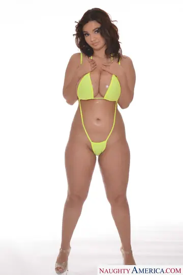 Thick Latina in a Bikini Gives a Titjob Before Sex
