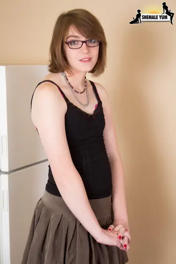 Trans Woman Strips, Shows Her Shaved Body and Kisses Her Partner