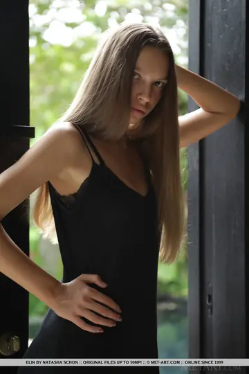 Tall European Babe Bares Her Big Tits in the Bathroom