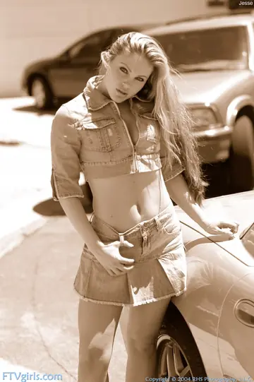 Jesse Capelli – Brunette Strips Out of Her Skirt and Jeans Outdoors