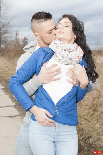 Lee Anne – Skinny Brunette in Jeans Rides Cowgirl While He Grabs Her Tits