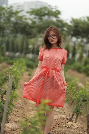 PAWG in Glasses and Skirt Poses Outdoors