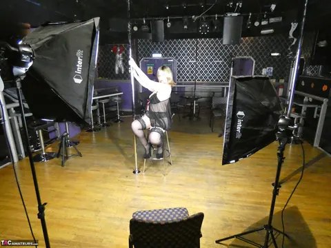 Posh Sophia: Blonde British MILF Dances on a Stripper Pole and Spreads – photo 6 of 20