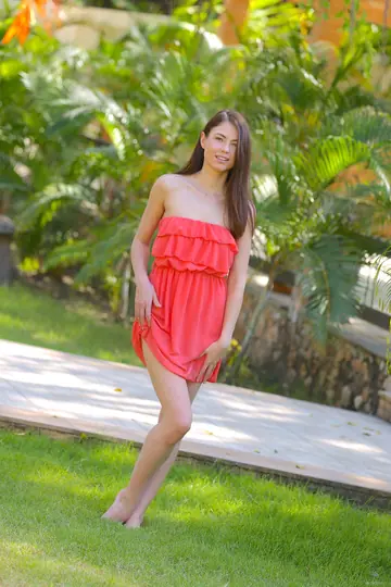 Hilary C – Skinny Brunette Strips and Spreads Her Shaved Pussy Outdoors