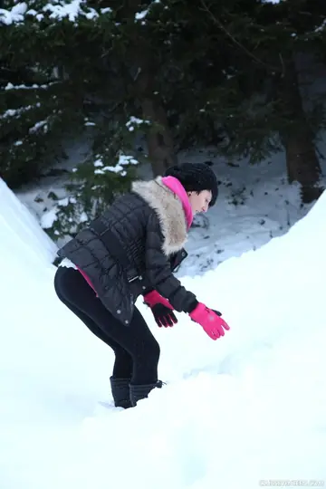 European Woman Strips Off Her Boots and Fingers Her Pussy Outdoors