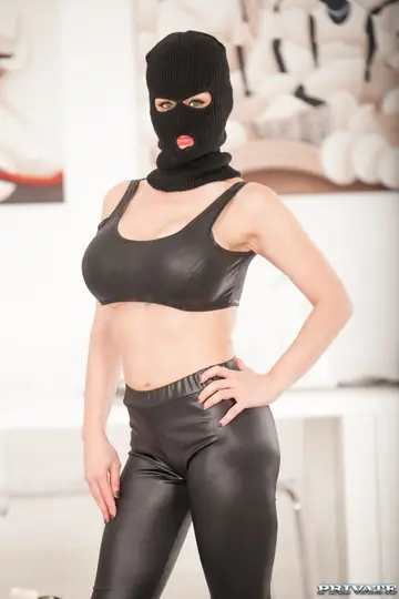 Brunette in Leather Yoga Pants Takes Anal and Gets Fisted
