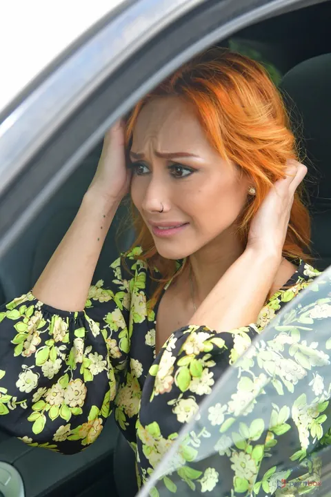 Veronica Leal: Latina MILF Takes Two Men in a Car – photo 1 of 20