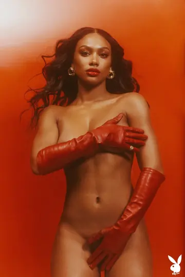 Jordan Emanuel – Ebony Brunette Flaunts Her Big Natural Tits