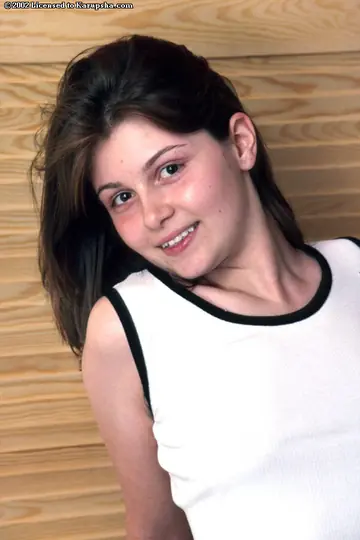 Lina Valentine – Brunette with Small Natural Tits Opens Her Legs Wide
