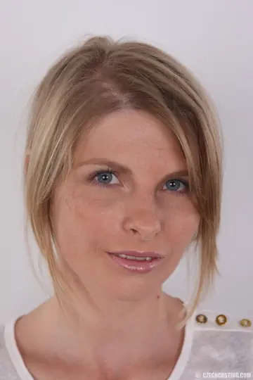 Wiska – Slim Czech MILF Strips Out of Her Clothes