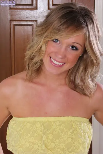 Blonde MILF with Big Tits Spreads Her Shaved Pussy Wide Open