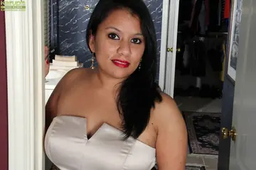 Lucey Perez – Busty Latina MILF Strips Out of Her Skirt and Bares All