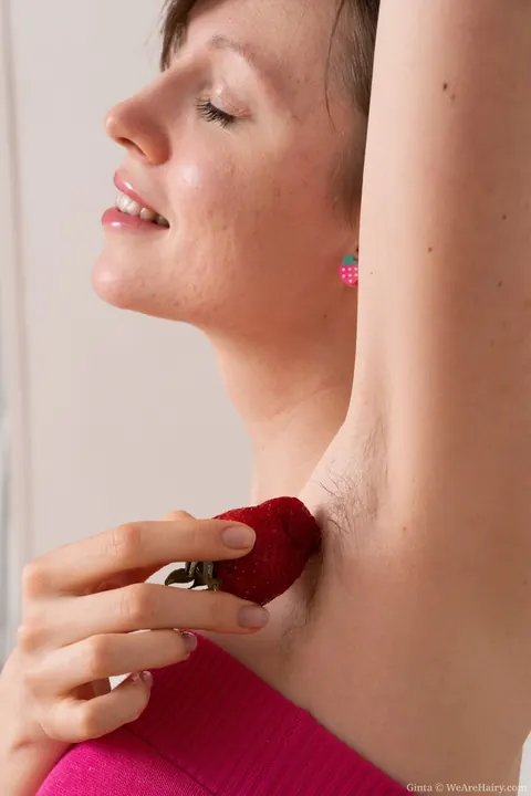 Lilu Rose: Petite Russian Brunette Undresses to Show Her Hairy Pussy – photo 5 of 20