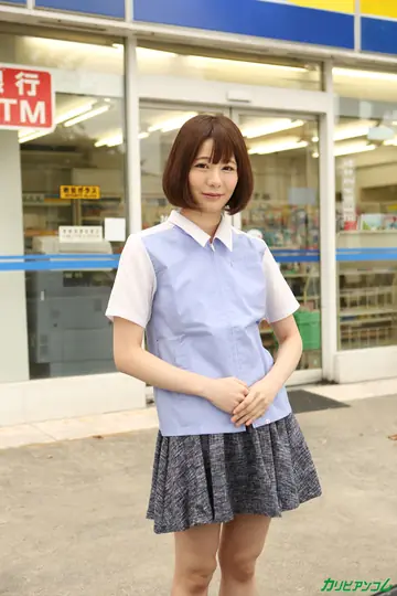Airi Miyazaki – Petite Asian Redhead Sucks and Fucks in Public