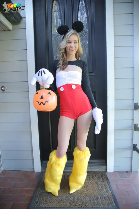 Tysen Rich: Skinny Blonde Poses in a Halloween Costume Outdoors – photo 10 of 16