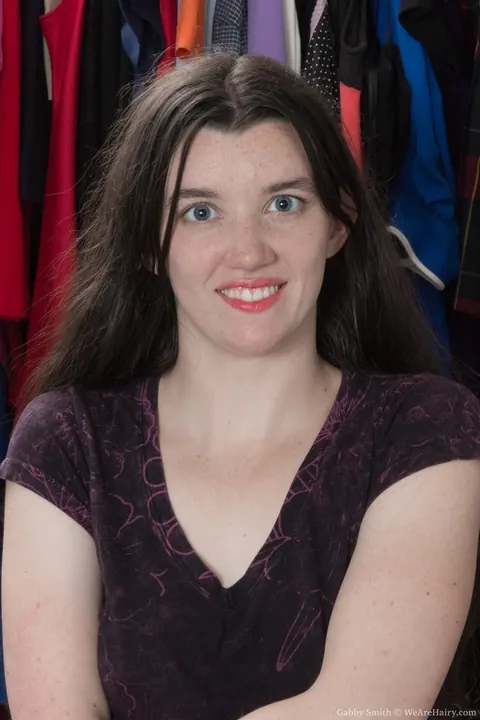 Gabby Smith: Petite Hairy Brunette Pulls Aside Her Panties and Spreads in the Dressing Room – photo 1 of 17