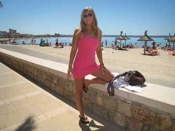 Lena Nitro – German Blonde Masturbates with a Toy on the Beach Before Sex
