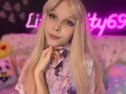 Skinny Blonde Strips Out of Her Cosplay Top and Spreads Her Pussy – photo 15 of 15