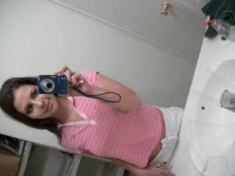 Cali Logan: Slim Brunette with Big Tits Takes Mirror Selfies – photo 19 of 20