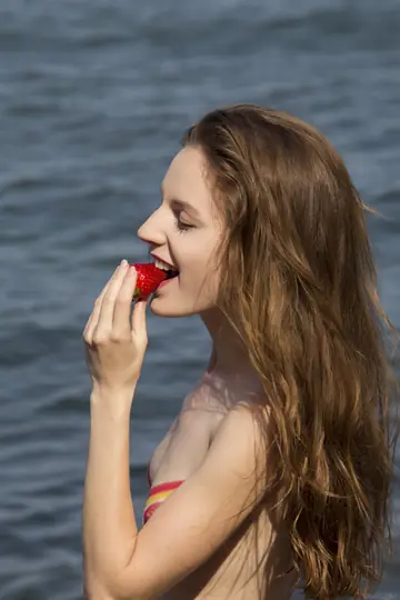 Petite Ukrainian Brunette Fingers Her Pussy on the Beach