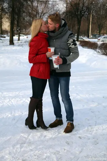 Blonde in Jeans Gets Fucked and Takes a Creampie