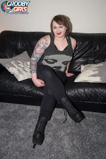 Curvy Trans Woman Undresses and Spreads Her Legs Wide