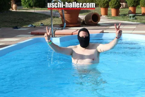 Sidney Dark: Busty Brunette in a Bikini Gets Gangbanged Poolside – photo 10 of 16