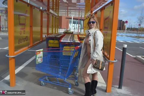 Nudechrissy: Blonde MILF with Big Tits Opens Coat and Spreads Her Legs Outdoors – photo 16 of 20