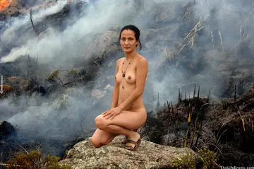 Ainara – Thick Spanish MILF Enjoys Lesbian Sex Outdoors with Hairy Bush