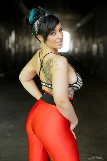 Axis Evol – BBW Gives a Blowjob and Handjob Before Doggy Style Sex