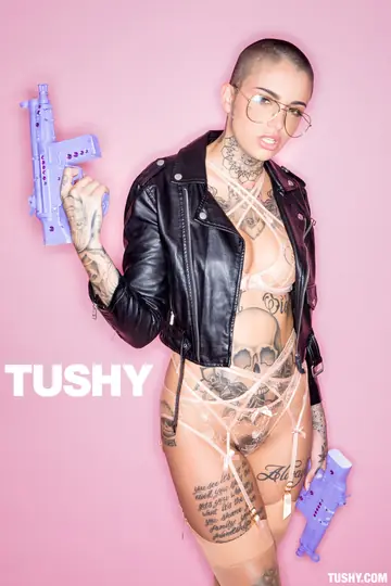 Leigh Raven – Tattooed PAWG Takes Anal Doggy Style in Lingerie