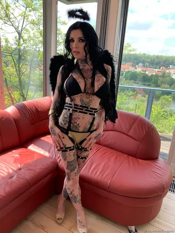 Megan Inky – Tattooed Busty MILF Takes a Gangbang with Double Penetration