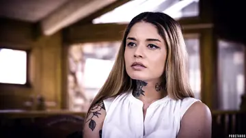 Vanessa Vega – Tattooed Latina Gets Pussy Licked and Fucked Doggy by Doctor