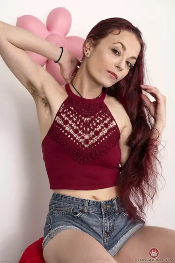 Ivy Addams – Slim Redhead Pulls Down Her Jeans and Shorts to Spread Her Hairy Ass