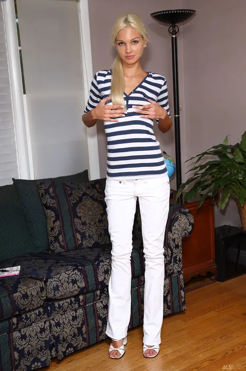 Franziska Facella: Slim German Blonde Spreads Her Shaved Pussy – photo 3 of 20