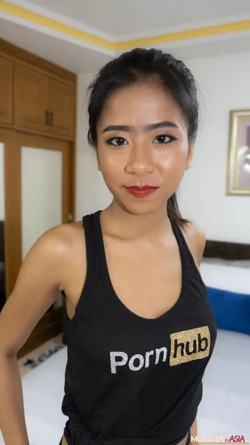 Petite Asian Woman in Heels Spreads Her Pussy
