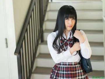 Japanese British Woman Strips Off Her Uniform for Outdoor Creampie