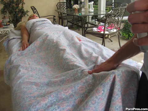 Alexa B: Blonde MILF Sucks and Rides Her Masseur – photo 1 of 21
