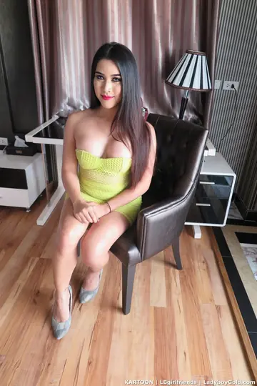 Trans Woman Strips Out of Her Panties and Poses Nude